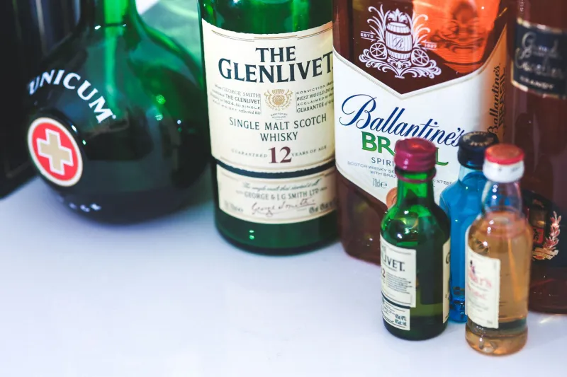Enchères 2024 : cartographie des turbulences et des niches à saisir sur le marché du whisky rare
